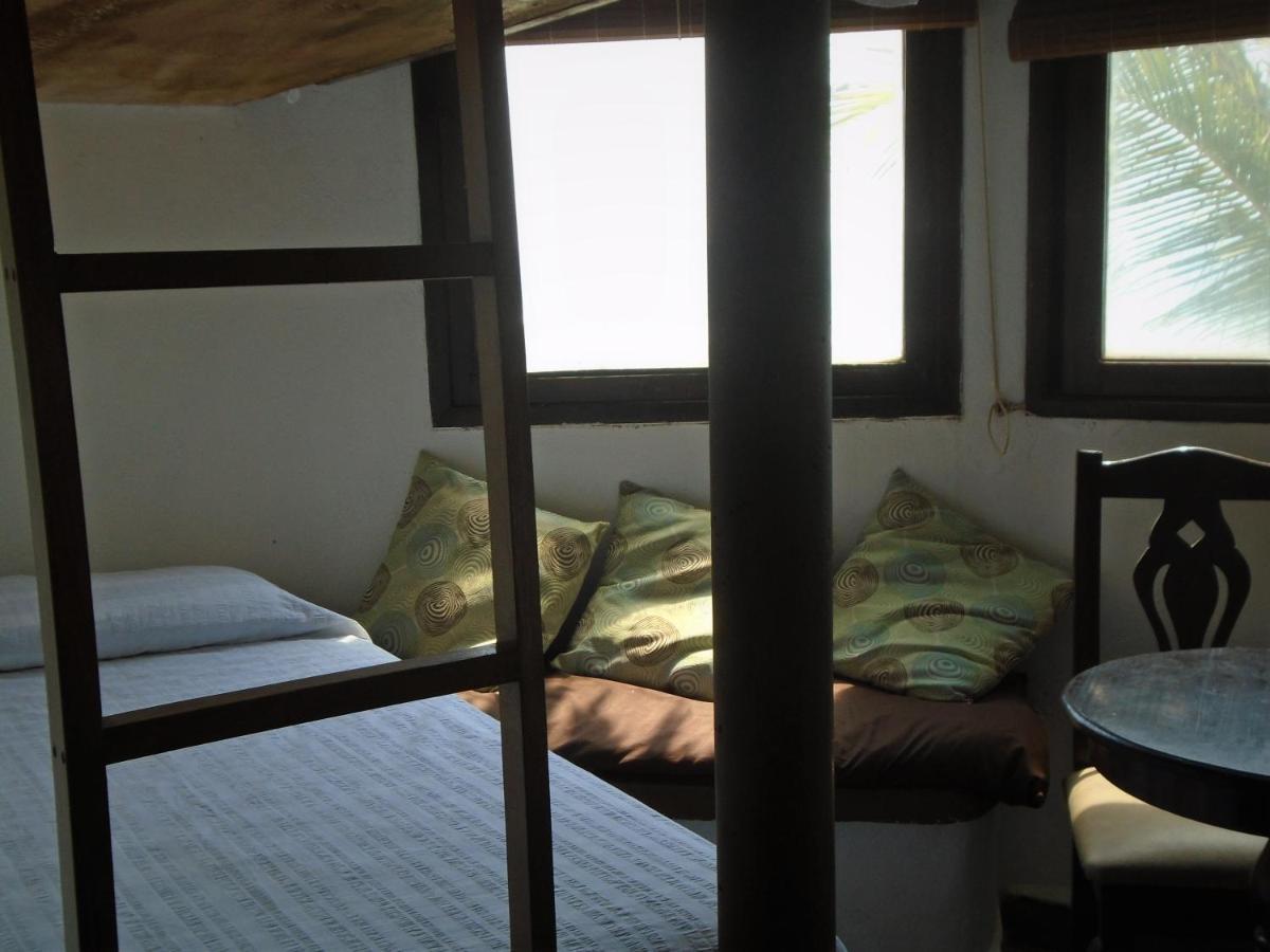 Marbella Eco Lodge Monterrico Buitenkant foto