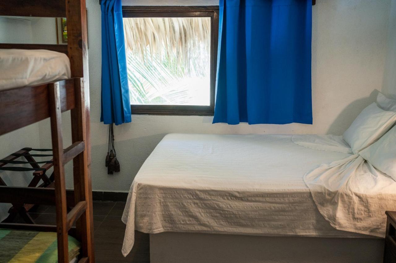 Marbella Eco Lodge Monterrico Buitenkant foto