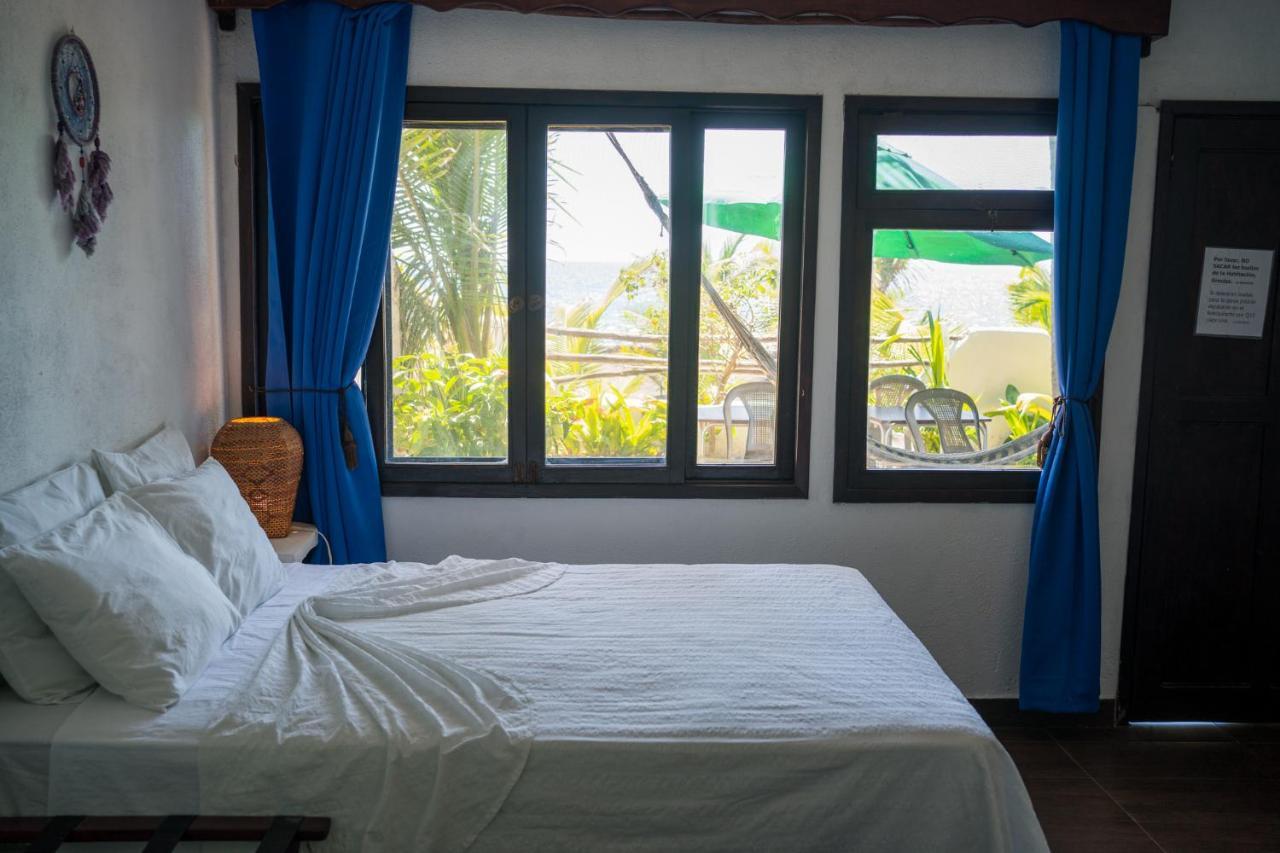 Marbella Eco Lodge Monterrico Buitenkant foto