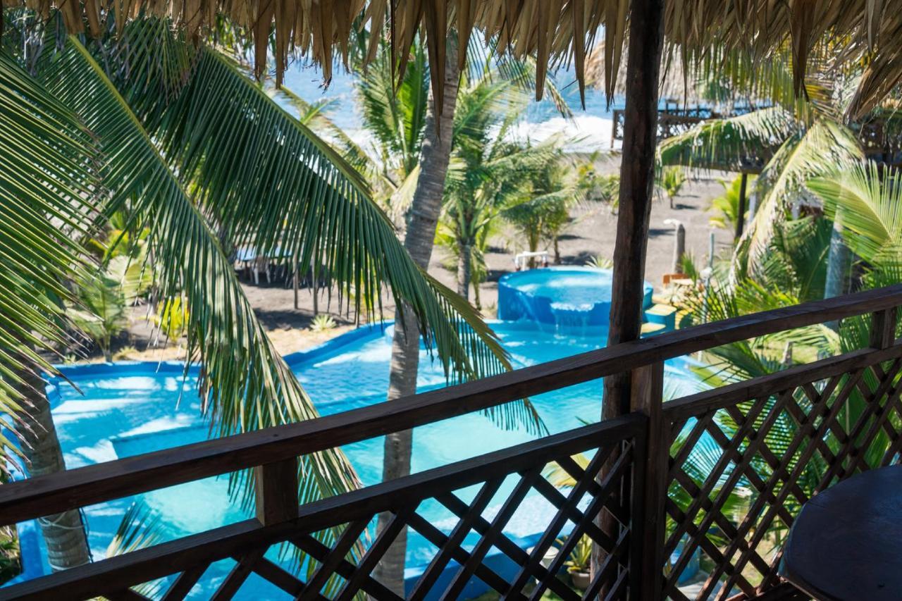 Marbella Eco Lodge Monterrico Buitenkant foto