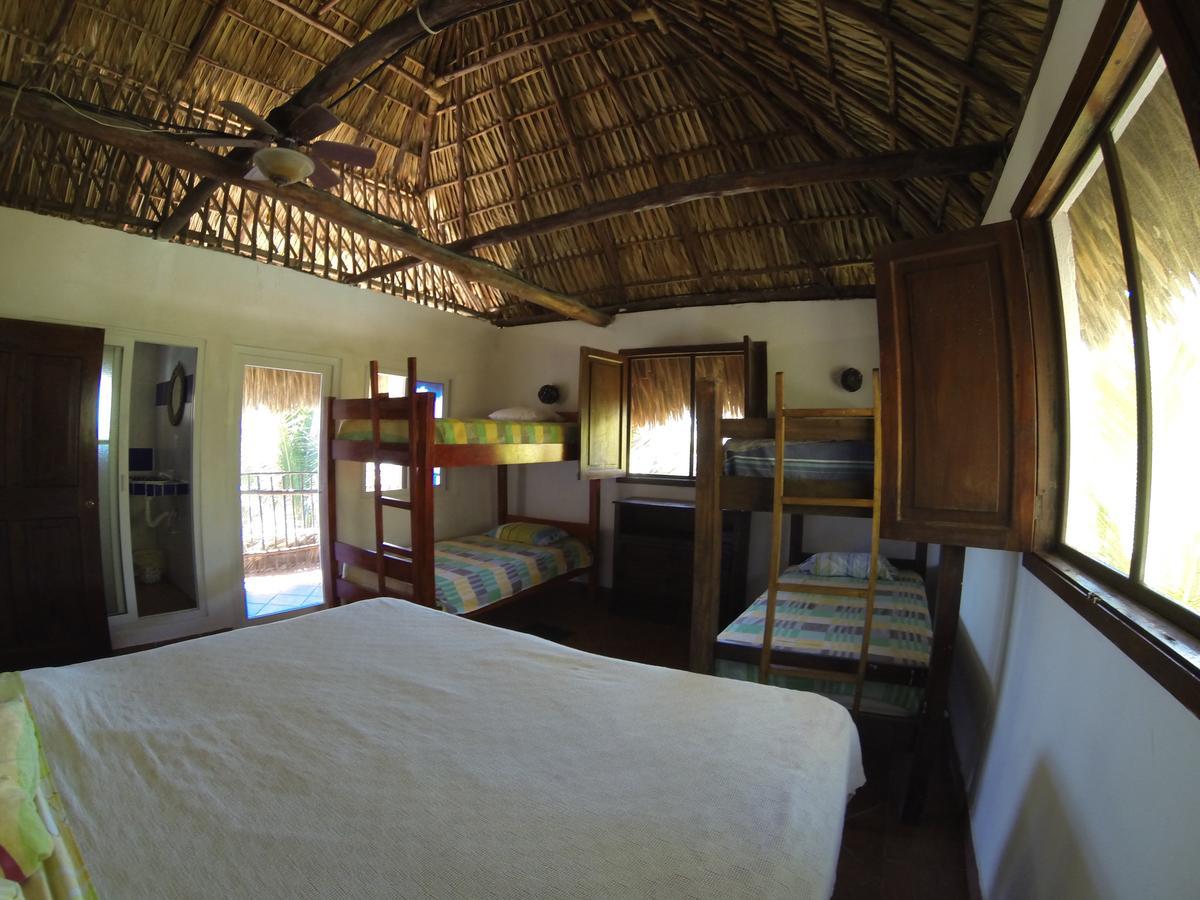 Marbella Eco Lodge Monterrico Buitenkant foto