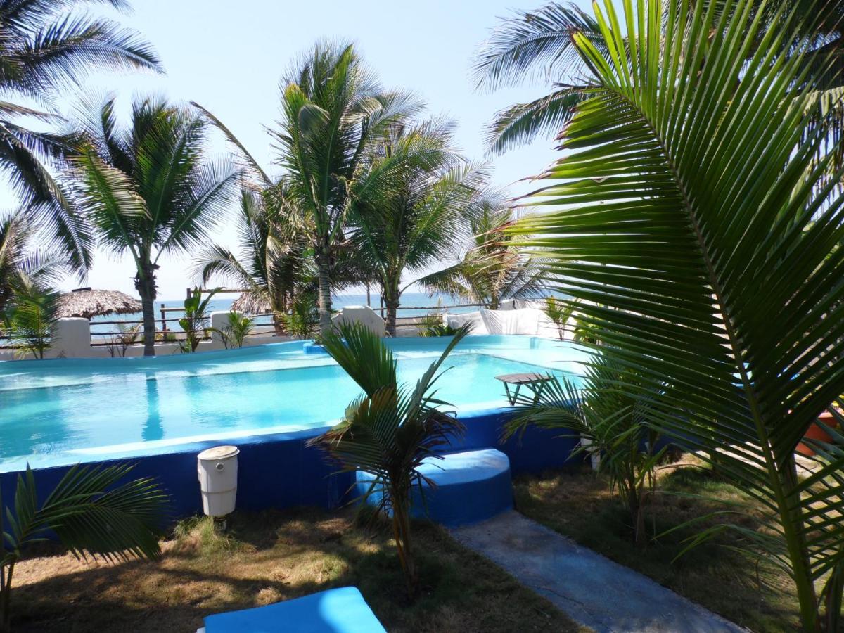 Marbella Eco Lodge Monterrico Buitenkant foto
